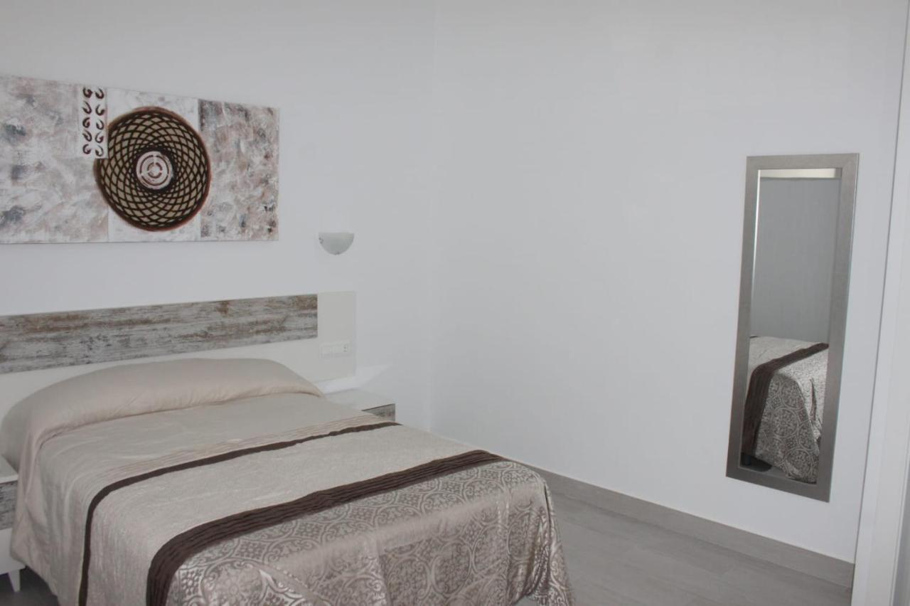 Apartamentos Margo 2 Malaga Bagian luar foto